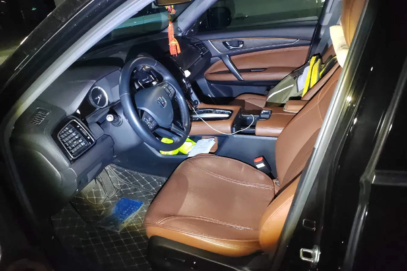 2020 Honda UR-V 2.0T 272HP L4 9AT,autocango,china used car exporter,china ev exporter,chinese used car exporter,chinese used ev exporter