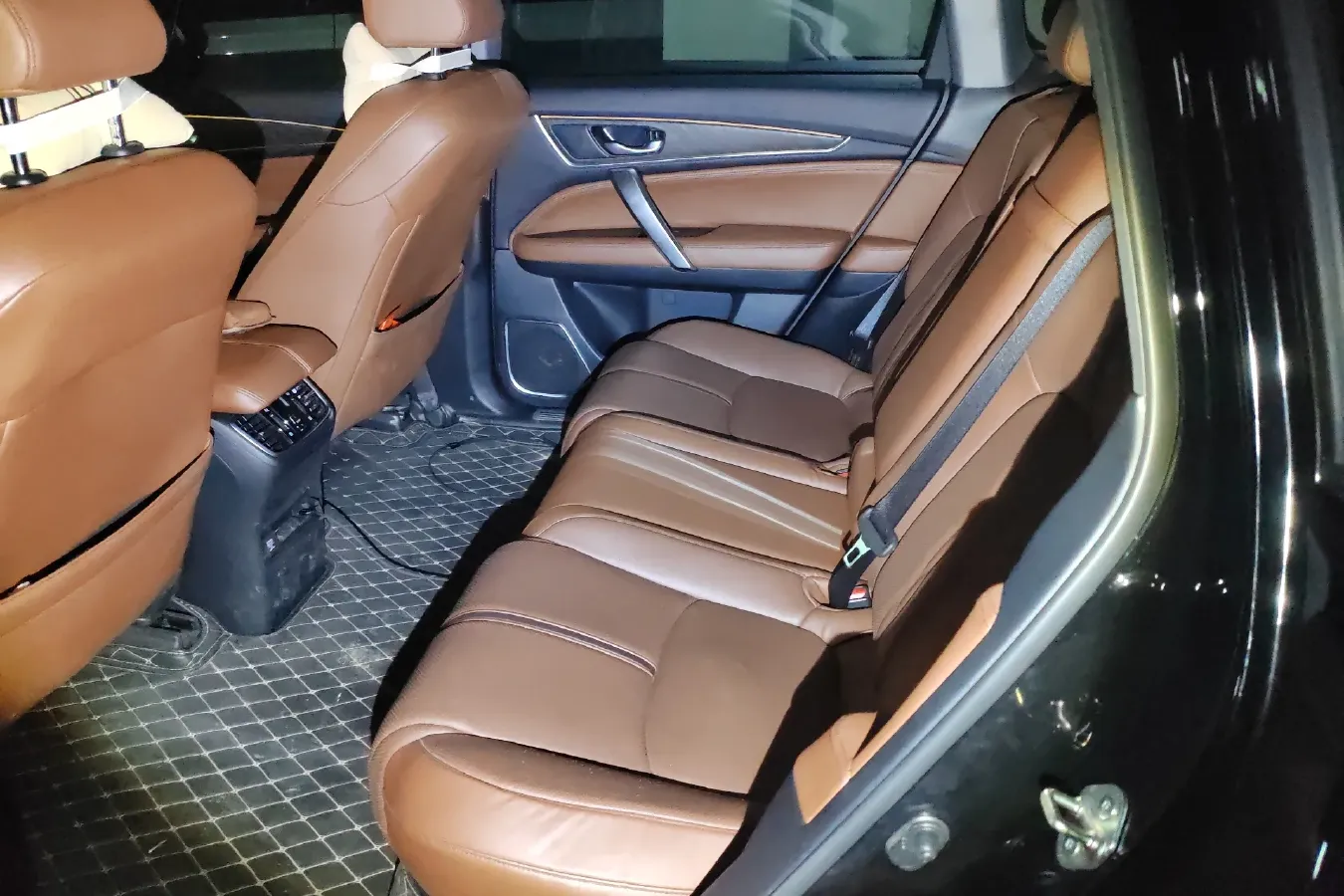 2020 Honda UR-V 2.0T 272HP L4 9AT,autocango,china used car exporter,china ev exporter,chinese used car exporter,chinese used ev exporter