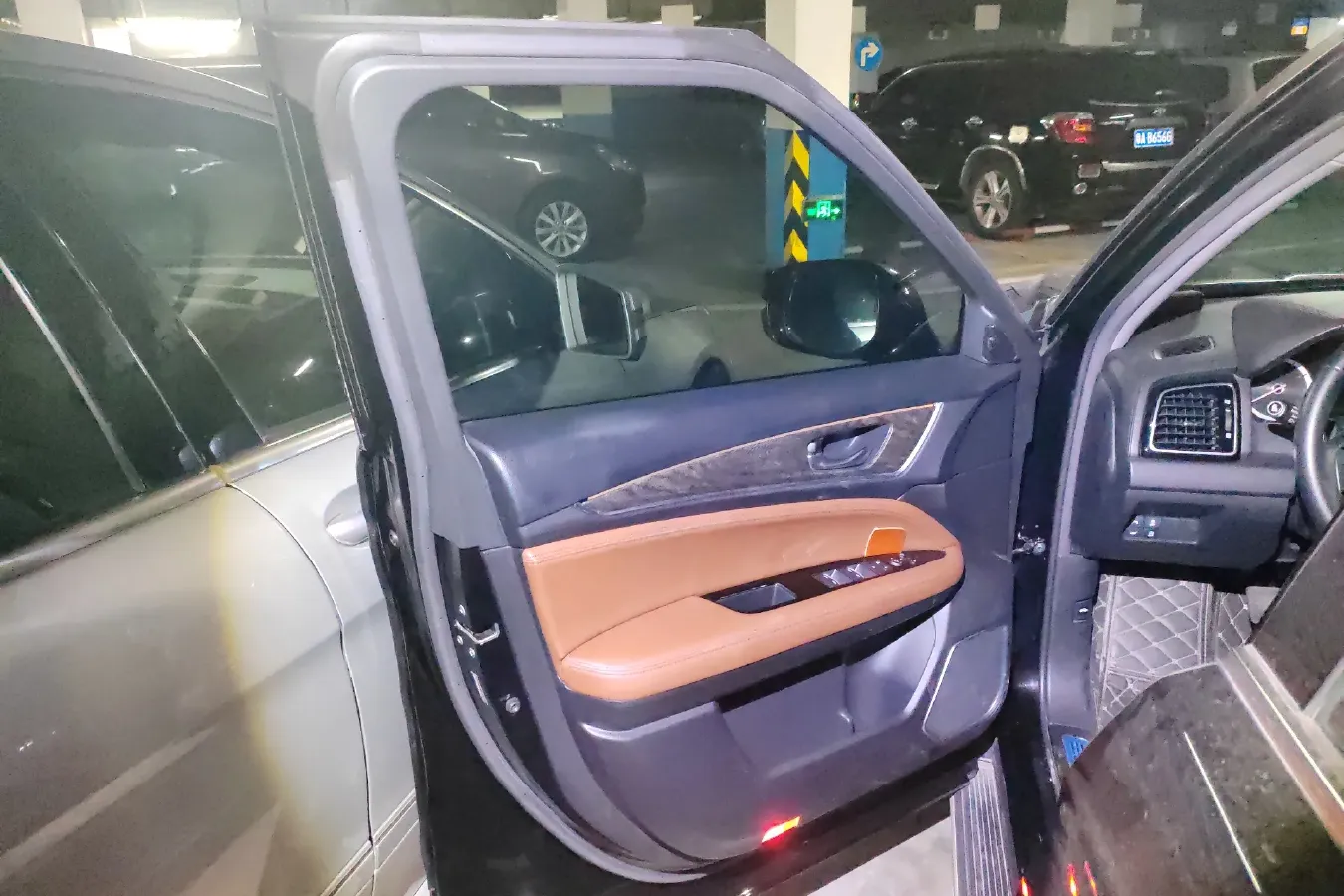 2020 Honda UR-V 2.0T 272HP L4 9AT,autocango,china used car exporter,china ev exporter,chinese used car exporter,chinese used ev exporter