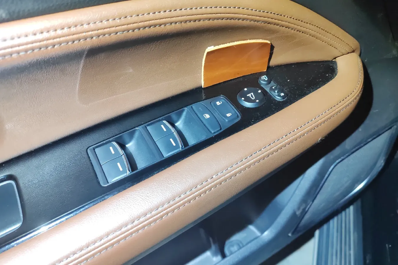 2020 Honda UR-V 2.0T 272HP L4 9AT,autocango,china used car exporter,china ev exporter,chinese used car exporter,chinese used ev exporter