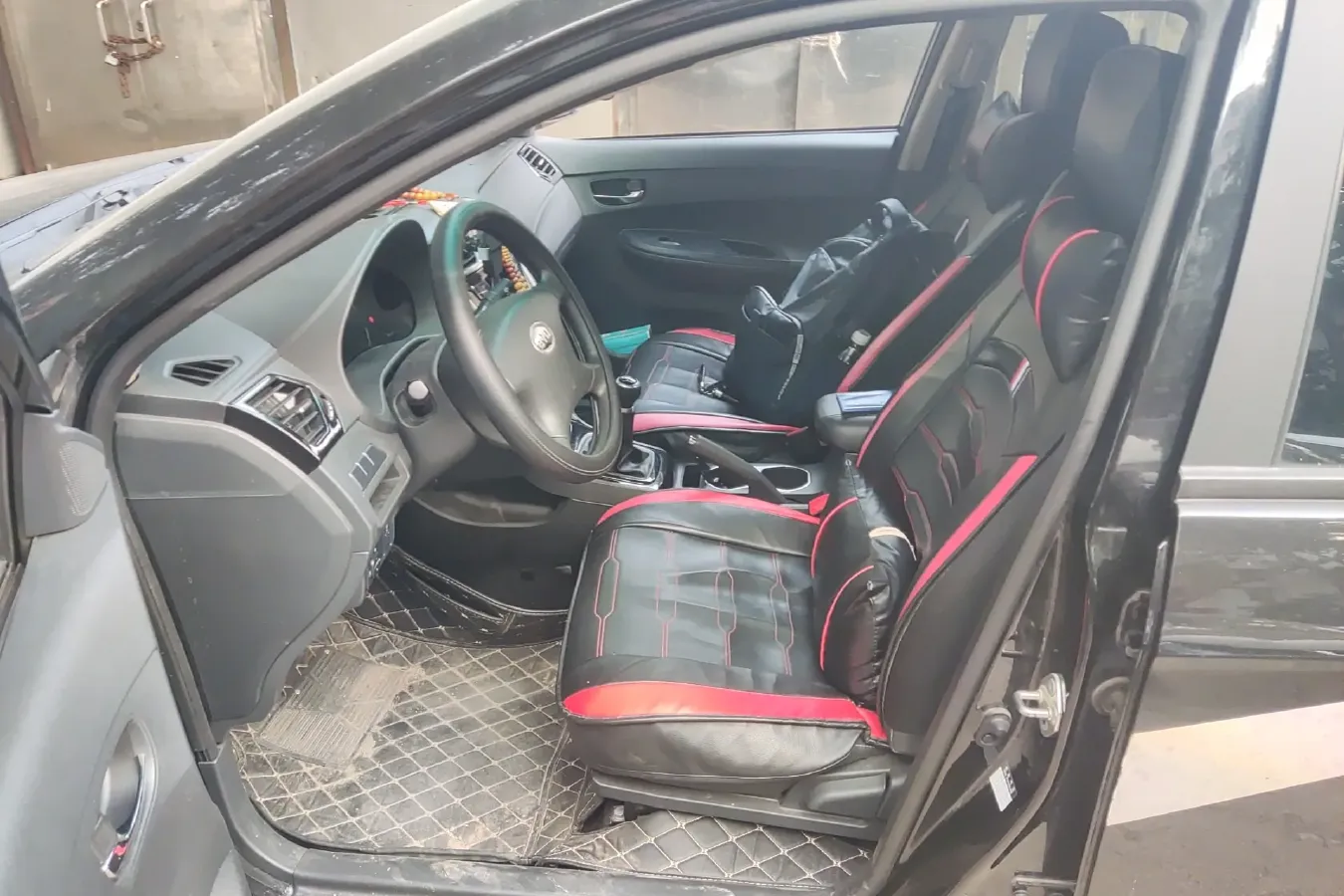 2020 BYD F3 1.5L 109HP L4 5MT,autocango,china used car exporter,china ev exporter,chinese used car exporter,chinese used ev exporter