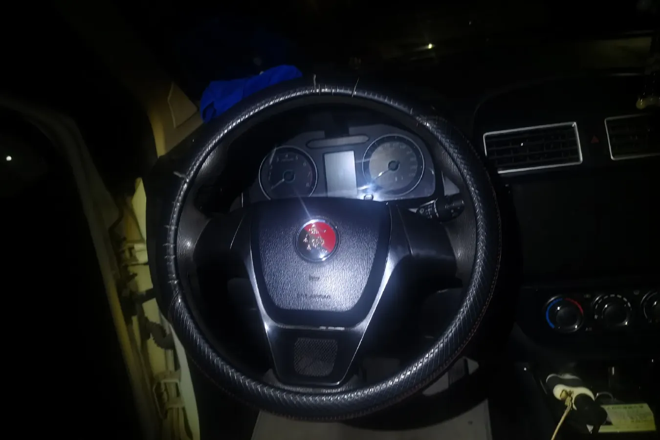 2015 DongFeng Forthing Joyear X3 1.5L 120HP L4 5MT,autocango,china used car exporter,china ev exporter,chinese used car exporter,chinese used ev exporter