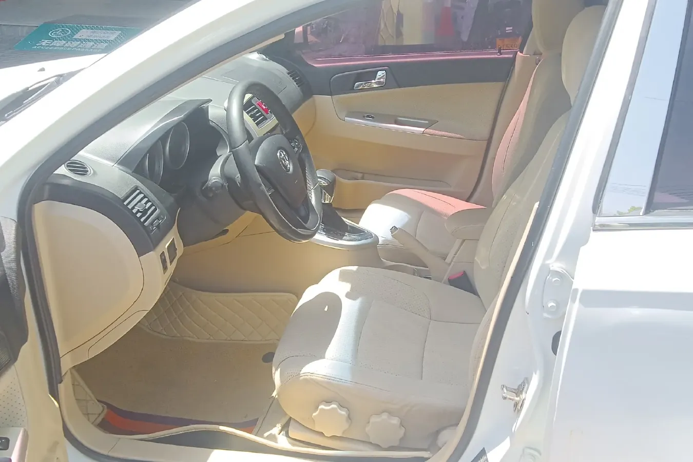 2013 Brilliance Auto H330 1.5L 105HP L4 4AT,autocango,china used car exporter,china ev exporter,chinese used car exporter,chinese used ev exporter