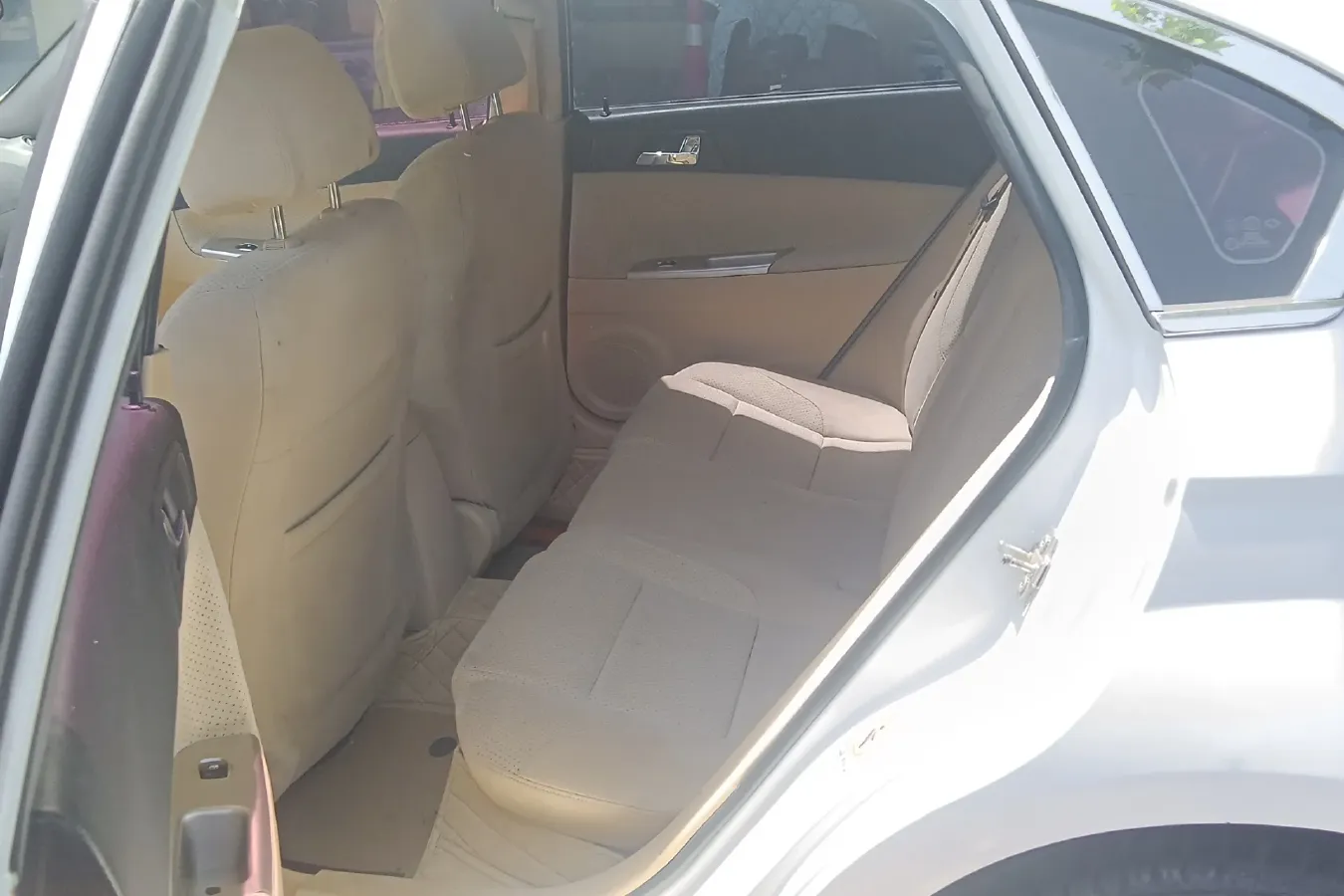 2013 Brilliance Auto H330 1.5L 105HP L4 4AT,autocango,china used car exporter,china ev exporter,chinese used car exporter,chinese used ev exporter