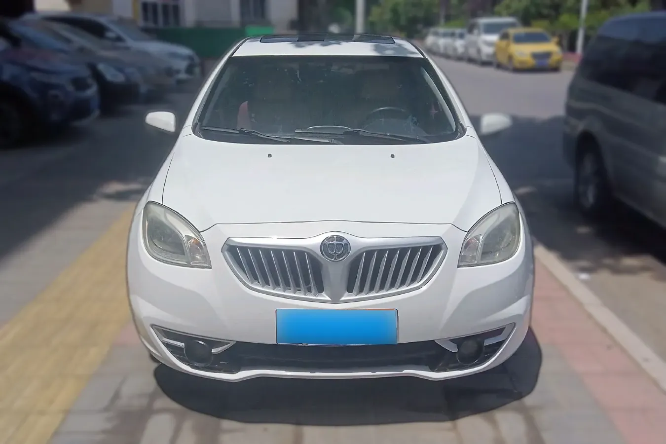 2013 Brilliance Auto H330 1.5L 105HP L4 4AT,autocango,china used car exporter,china ev exporter,chinese used car exporter,chinese used ev exporter