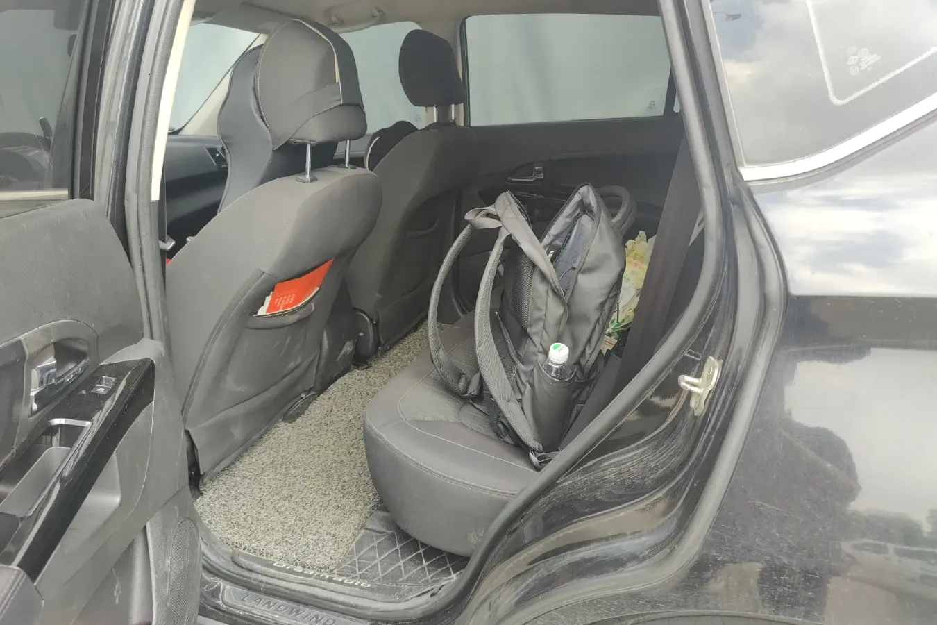 2013 Landwind X5 2.0T 190HP L4 6MT,autocango,china used car exporter,china ev exporter,chinese used car exporter,chinese used ev exporter