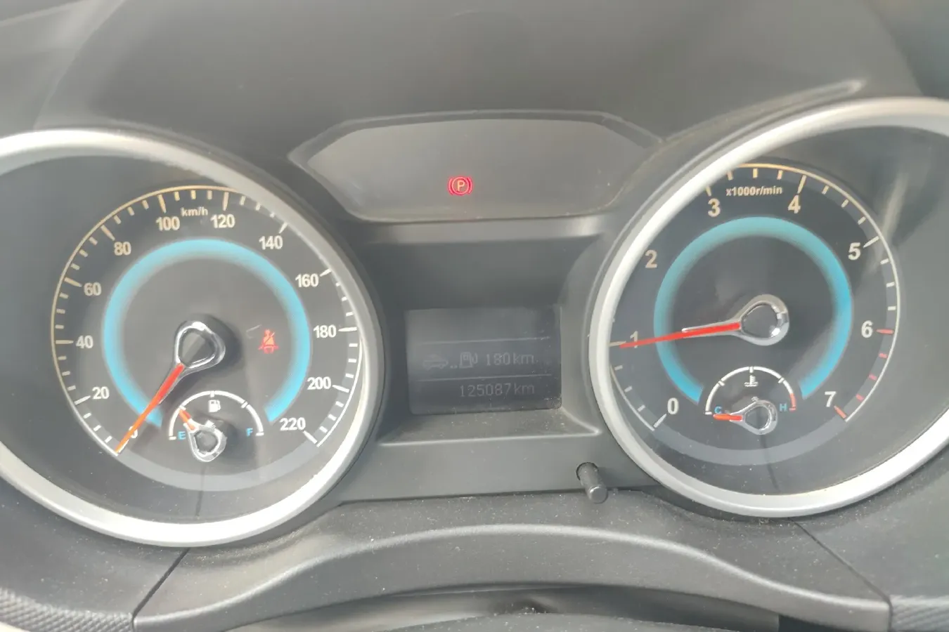 2013 Landwind X5 2.0T 190HP L4 6MT,autocango,china used car exporter,china ev exporter,chinese used car exporter,chinese used ev exporter