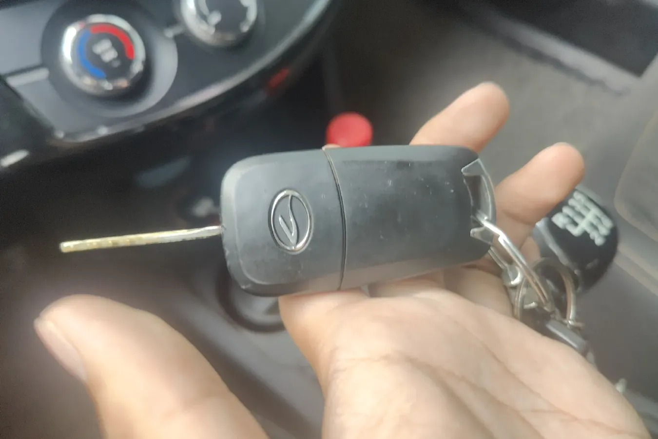 2013 Landwind X5 2.0T 190HP L4 6MT,autocango,china used car exporter,china ev exporter,chinese used car exporter,chinese used ev exporter