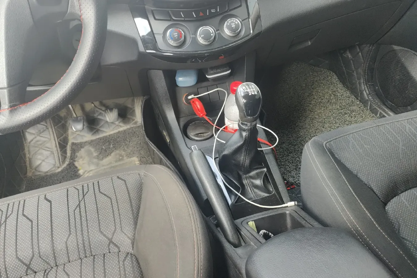 2013 Landwind X5 2.0T 190HP L4 6MT,autocango,china used car exporter,china ev exporter,chinese used car exporter,chinese used ev exporter