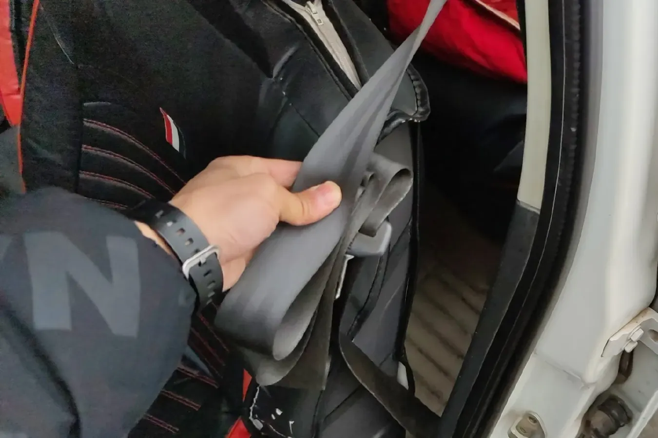 2013 DongFeng Aeolus H30 1.5L 116HP L4 5MT,autocango,china used car exporter,china ev exporter,chinese used car exporter,chinese used ev exporter