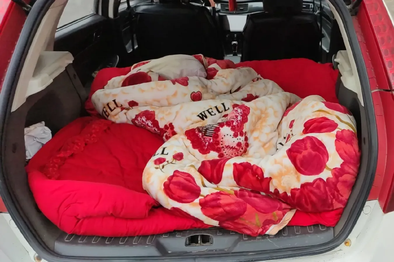 2013 DongFeng Aeolus H30 1.5L 116HP L4 5MT,autocango,china used car exporter,china ev exporter,chinese used car exporter,chinese used ev exporter