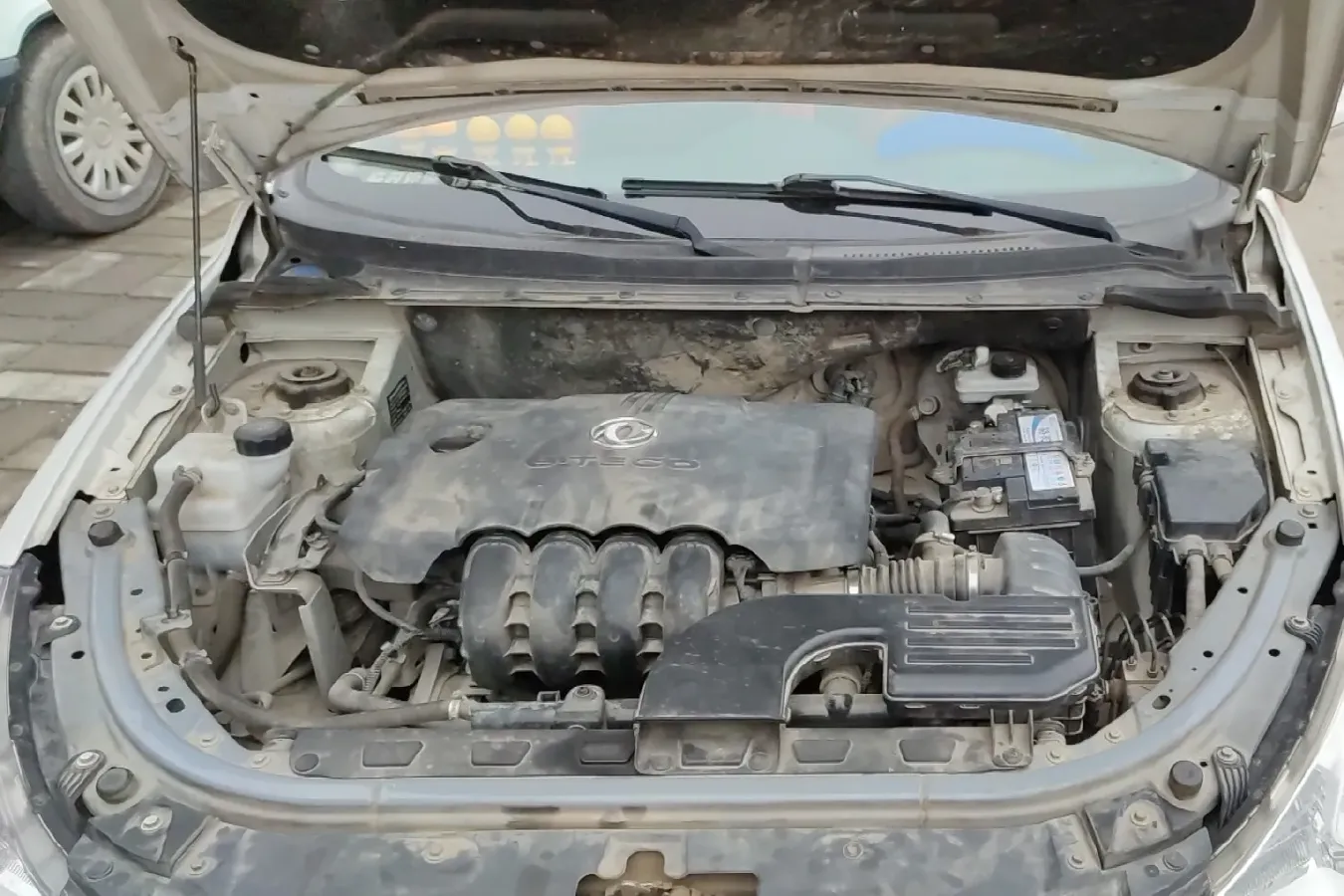 2013 DongFeng Aeolus H30 1.5L 116HP L4 5MT,autocango,china used car exporter,china ev exporter,chinese used car exporter,chinese used ev exporter