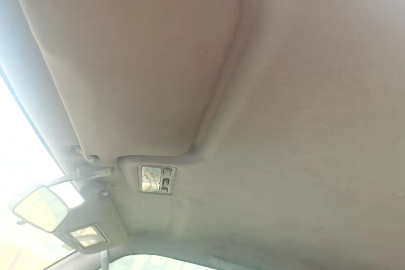 2010 Leopaard FeiTeng 2.0L 121HP L4 5MT,autocango,china used car exporter,china ev exporter,chinese used car exporter,chinese used ev exporter