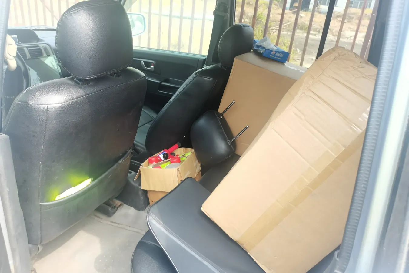 2010 Leopaard FeiTeng 2.0L 121HP L4 5MT,autocango,china used car exporter,china ev exporter,chinese used car exporter,chinese used ev exporter