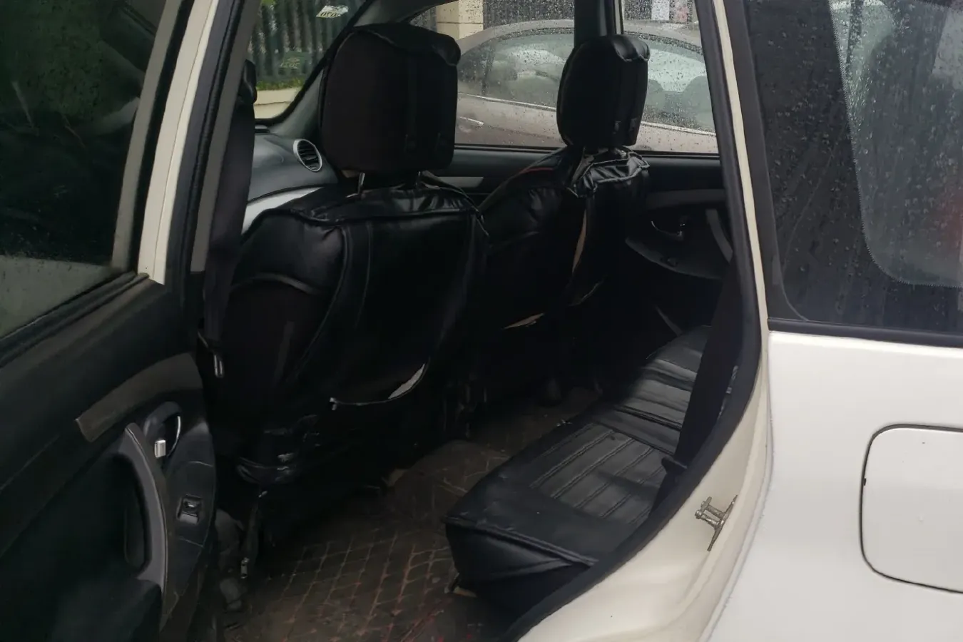 2012 Jonway A380 1.6L 101HP L4 5MT,autocango,china used car exporter,china ev exporter,chinese used car exporter,chinese used ev exporter