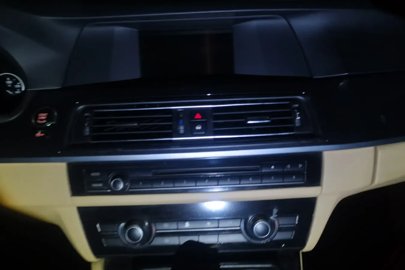 2013 BMW 5 Series 2.0T 184HP L4 8AT,autocango,china used car exporter,china ev exporter,chinese used car exporter,chinese used ev exporter