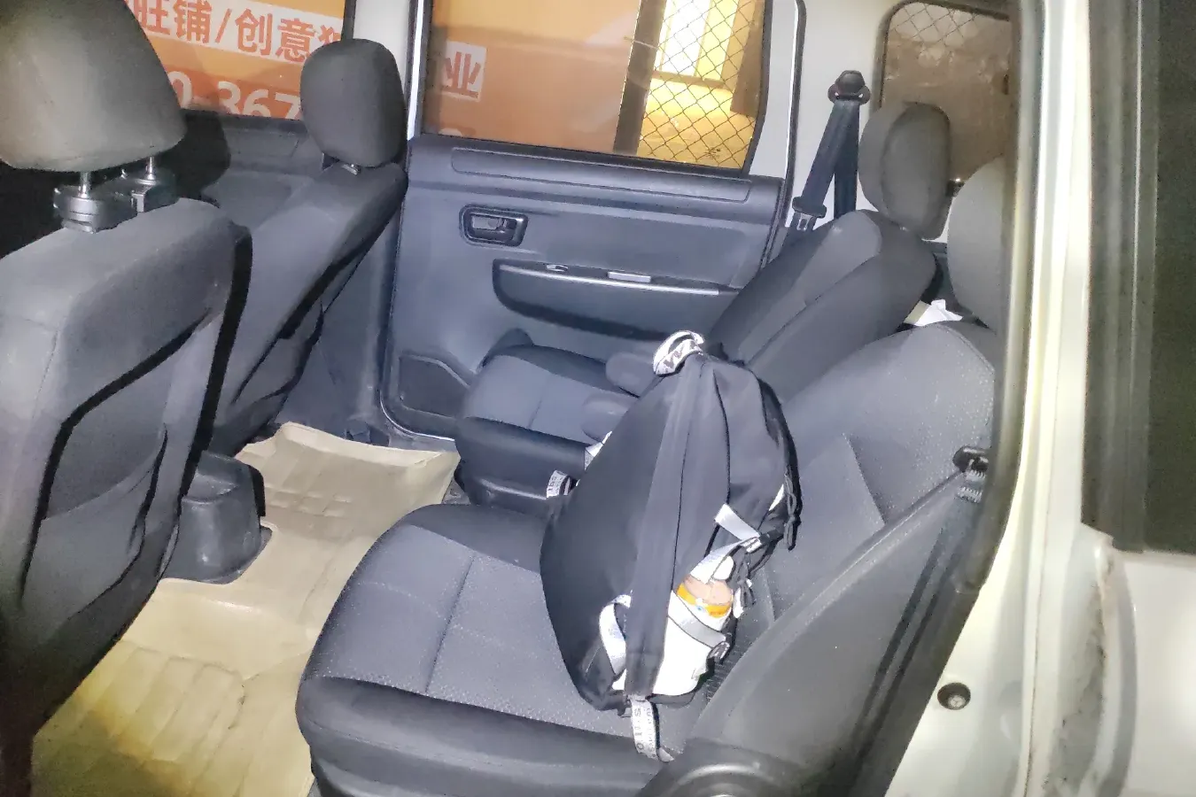 2014 DongFeng Fengon Fengon 330 1.2L 94HP L4 5MT,autocango,china used car exporter,china ev exporter,chinese used car exporter,chinese used ev exporter