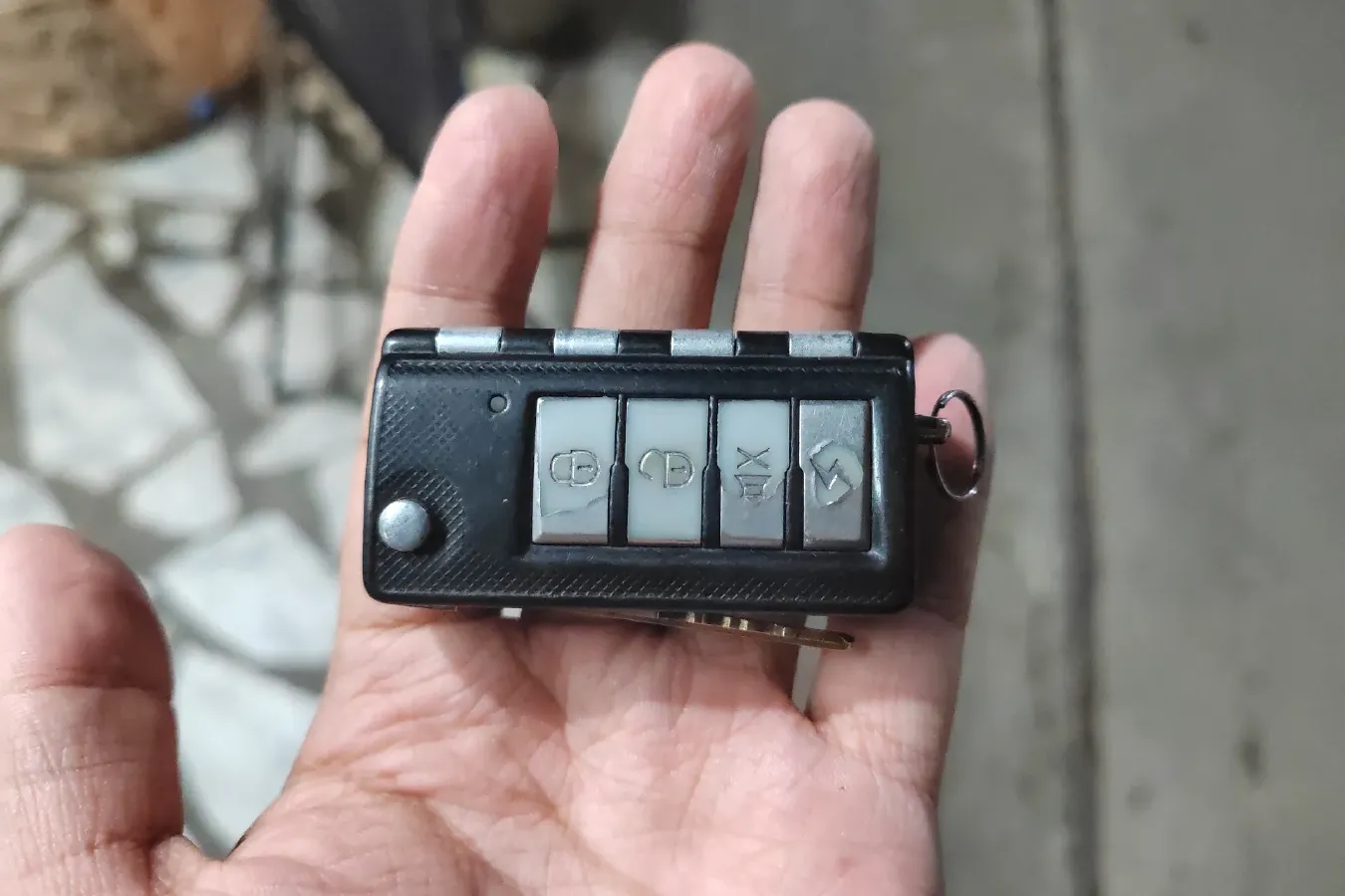 2014 DongFeng Fengon Fengon 330 1.2L 94HP L4 5MT,autocango,china used car exporter,china ev exporter,chinese used car exporter,chinese used ev exporter