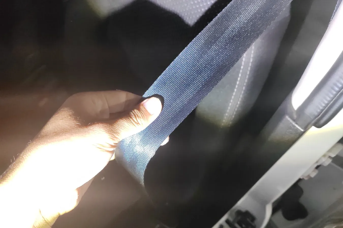 2014 DongFeng Fengon Fengon 330 1.2L 94HP L4 5MT,autocango,china used car exporter,china ev exporter,chinese used car exporter,chinese used ev exporter