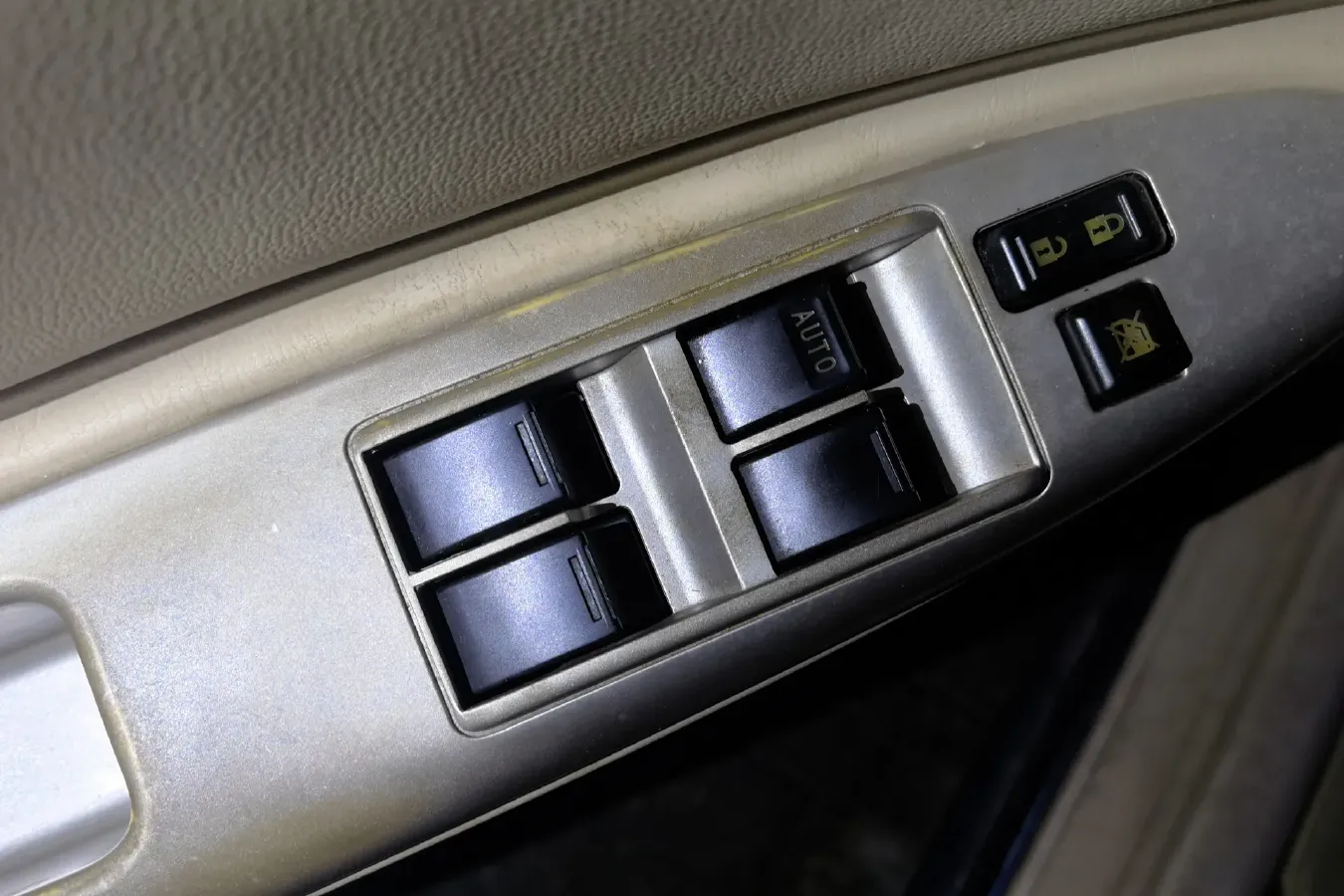 2011 BYD F3R 1.5L 107HP L4 5MT,autocango,china used car exporter,china ev exporter,chinese used car exporter,chinese used ev exporter