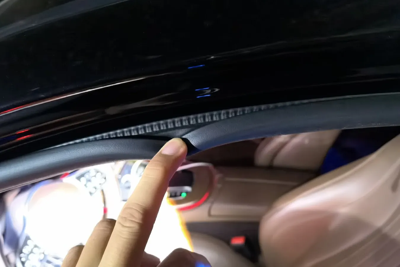 2019 Mercedes-Benz E Class 2.0T 245HP L4 9AT,autocango,china used car exporter,china ev exporter,chinese used car exporter,chinese used ev exporter