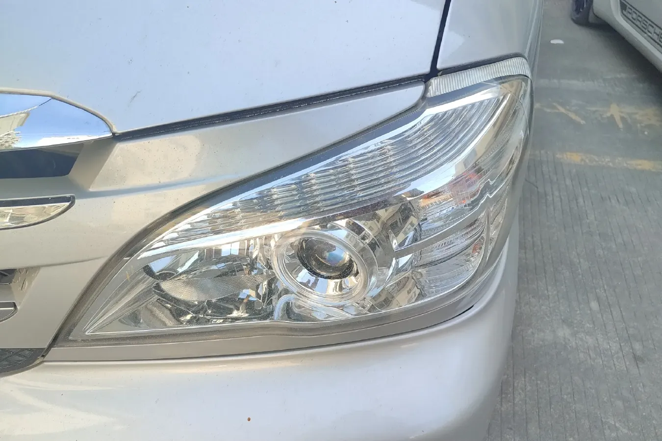 2010 JinBei Grace 2.7L 151HP L4 4AT,autocango,china used car exporter,china ev exporter,chinese used car exporter,chinese used ev exporter