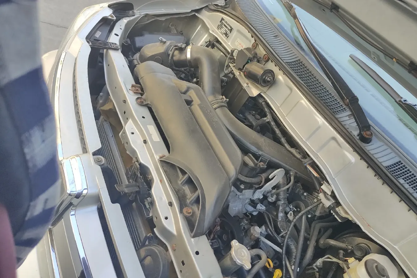 2010 JinBei Grace 2.7L 151HP L4 4AT,autocango,china used car exporter,china ev exporter,chinese used car exporter,chinese used ev exporter