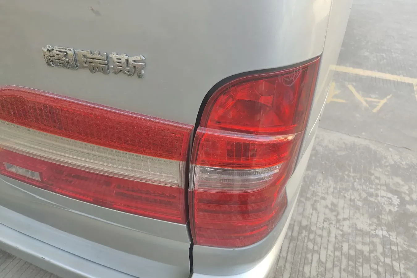 2010 JinBei Grace 2.7L 151HP L4 4AT,autocango,china used car exporter,china ev exporter,chinese used car exporter,chinese used ev exporter