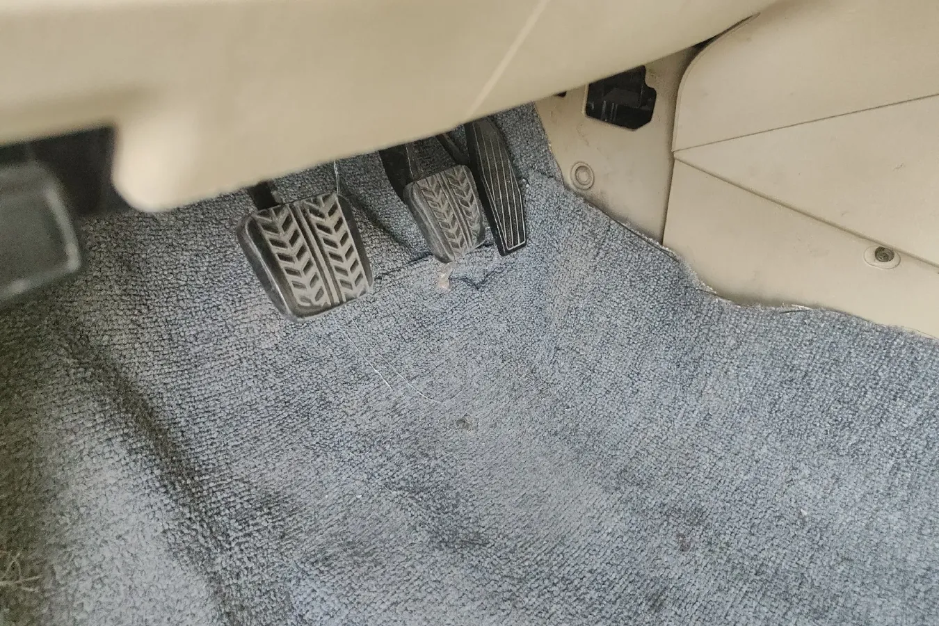 2013 HaiMa Preema 1.6L 120HP L4 5MT,autocango,china used car exporter,china ev exporter,chinese used car exporter,chinese used ev exporter