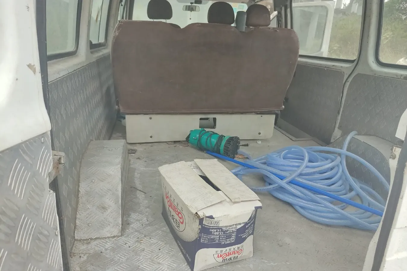 2013 Ford Classic Transit 2.8T 108HP L4 5MT,autocango,china used car exporter,china ev exporter,chinese used car exporter,chinese used ev exporter