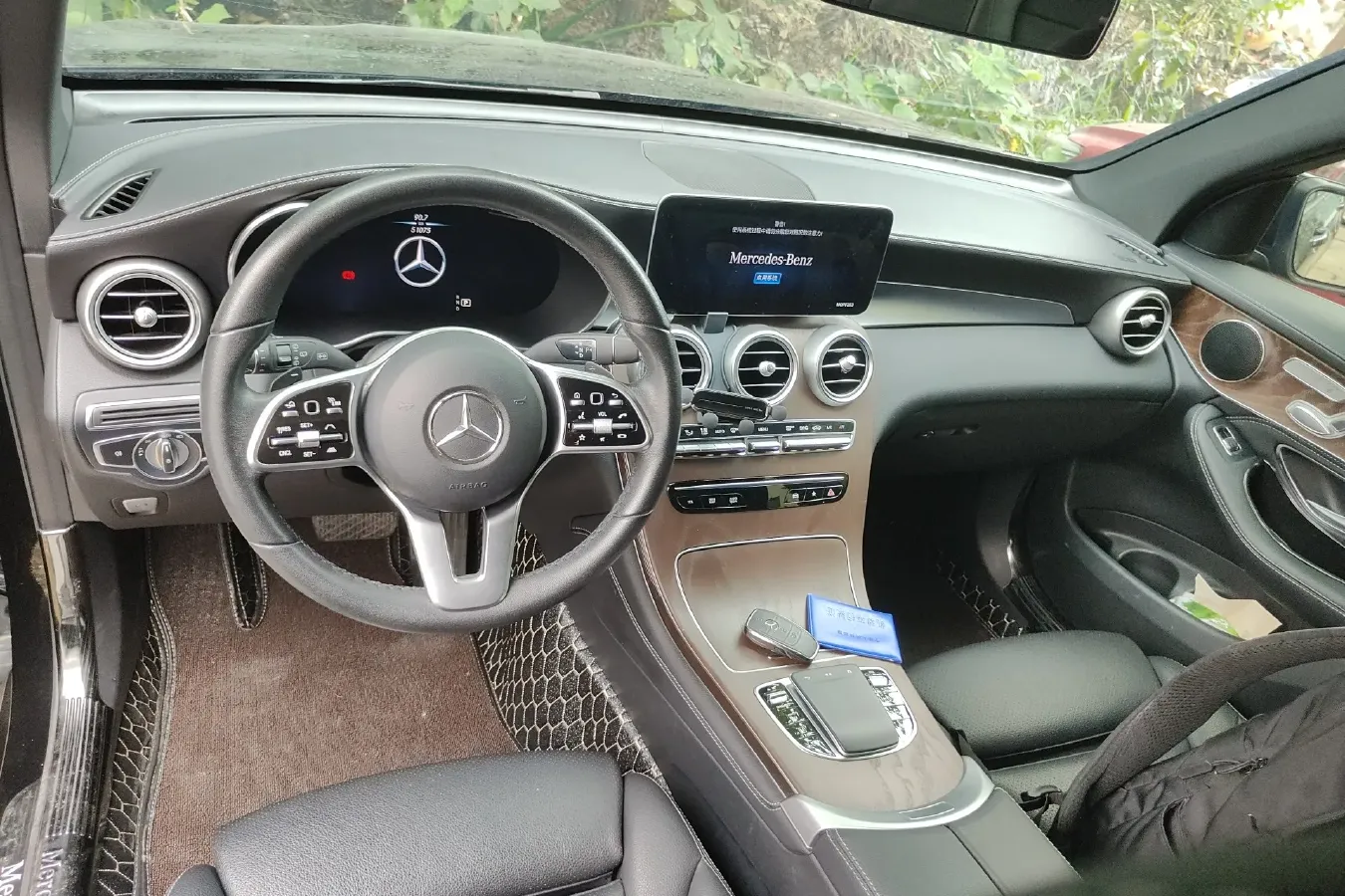 2020 Mercedes-Benz GLC Class 2.0T 197HP L4 9AT,autocango,china used car exporter,china ev exporter,chinese used car exporter,chinese used ev exporter
