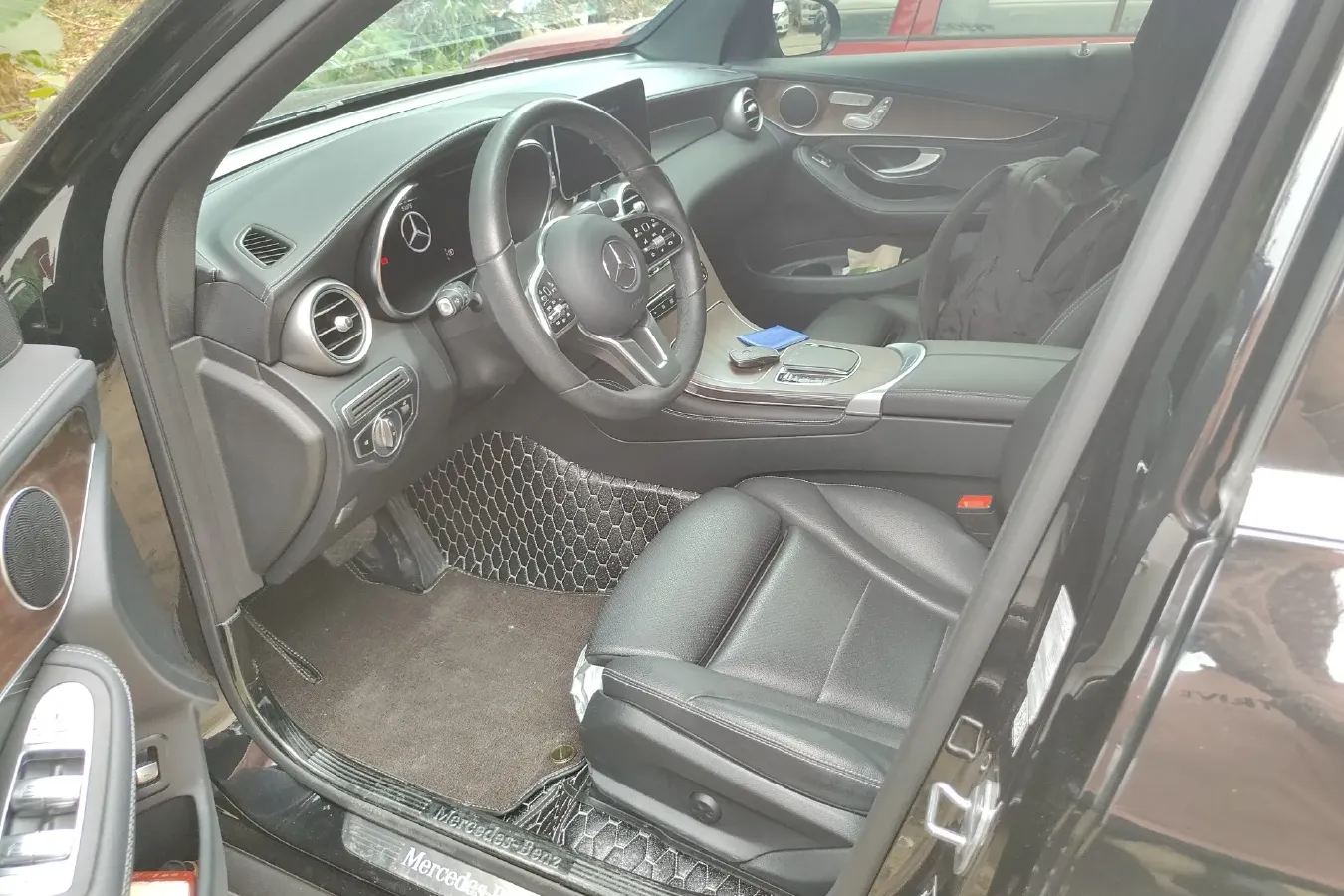 2020 Mercedes-Benz GLC Class 2.0T 197HP L4 9AT,autocango,china used car exporter,china ev exporter,chinese used car exporter,chinese used ev exporter