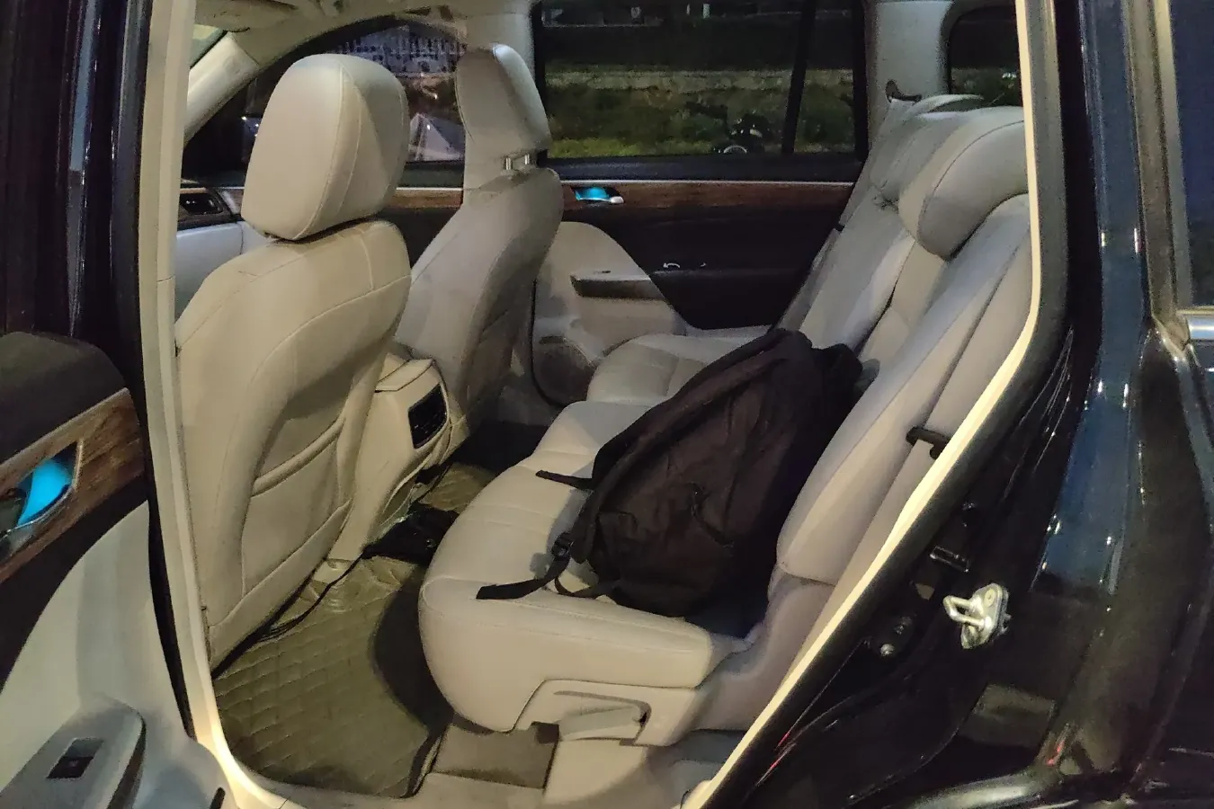 2017 GAC Trumpchi GS8 2.0T 201HP L4 6AT,autocango,china used car exporter,china ev exporter,chinese used car exporter,chinese used ev exporter