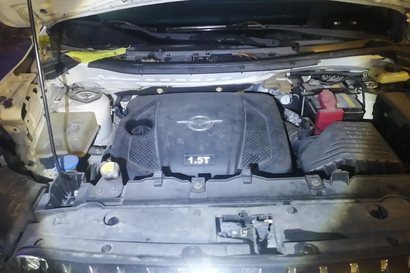 2016 HaiMa V70 1.5T 156HP L4 6AT,autocango,china used car exporter,china ev exporter,chinese used car exporter,chinese used ev exporter