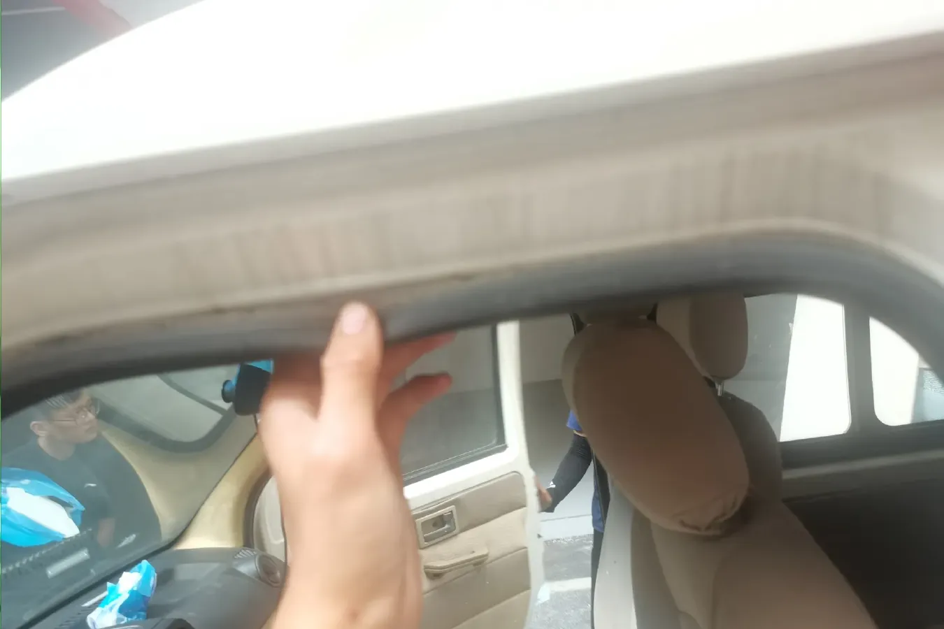 2015 DongFeng DFSK C36 1.5L 117HP L4 5MT,autocango,china used car exporter,china ev exporter,chinese used car exporter,chinese used ev exporter