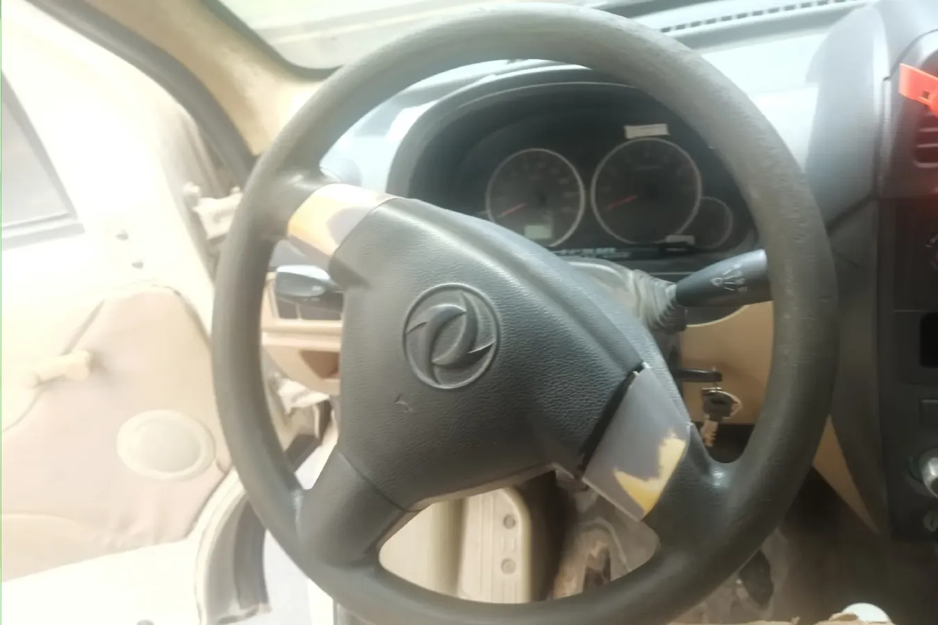 2015 DongFeng DFSK C36 1.5L 117HP L4 5MT,autocango,china used car exporter,china ev exporter,chinese used car exporter,chinese used ev exporter