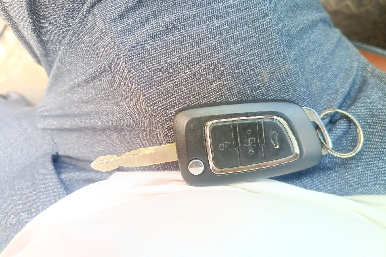 2016 DongFeng Aeolus AX3 1.5L 116HP L4 4AT,autocango,china used car exporter,china ev exporter,chinese used car exporter,chinese used ev exporter