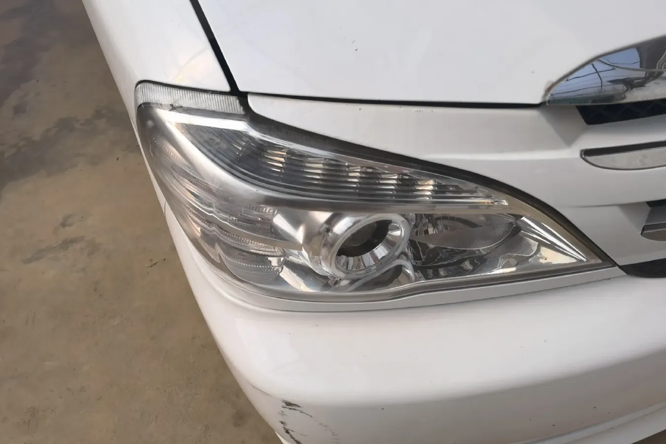 2010 JinBei Grace 2.7L 151HP L4 5MT,autocango,china used car exporter,china ev exporter,chinese used car exporter,chinese used ev exporter