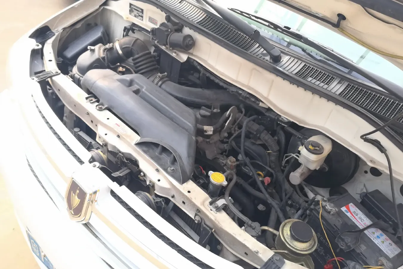 2010 JinBei Grace 2.7L 151HP L4 5MT,autocango,china used car exporter,china ev exporter,chinese used car exporter,chinese used ev exporter