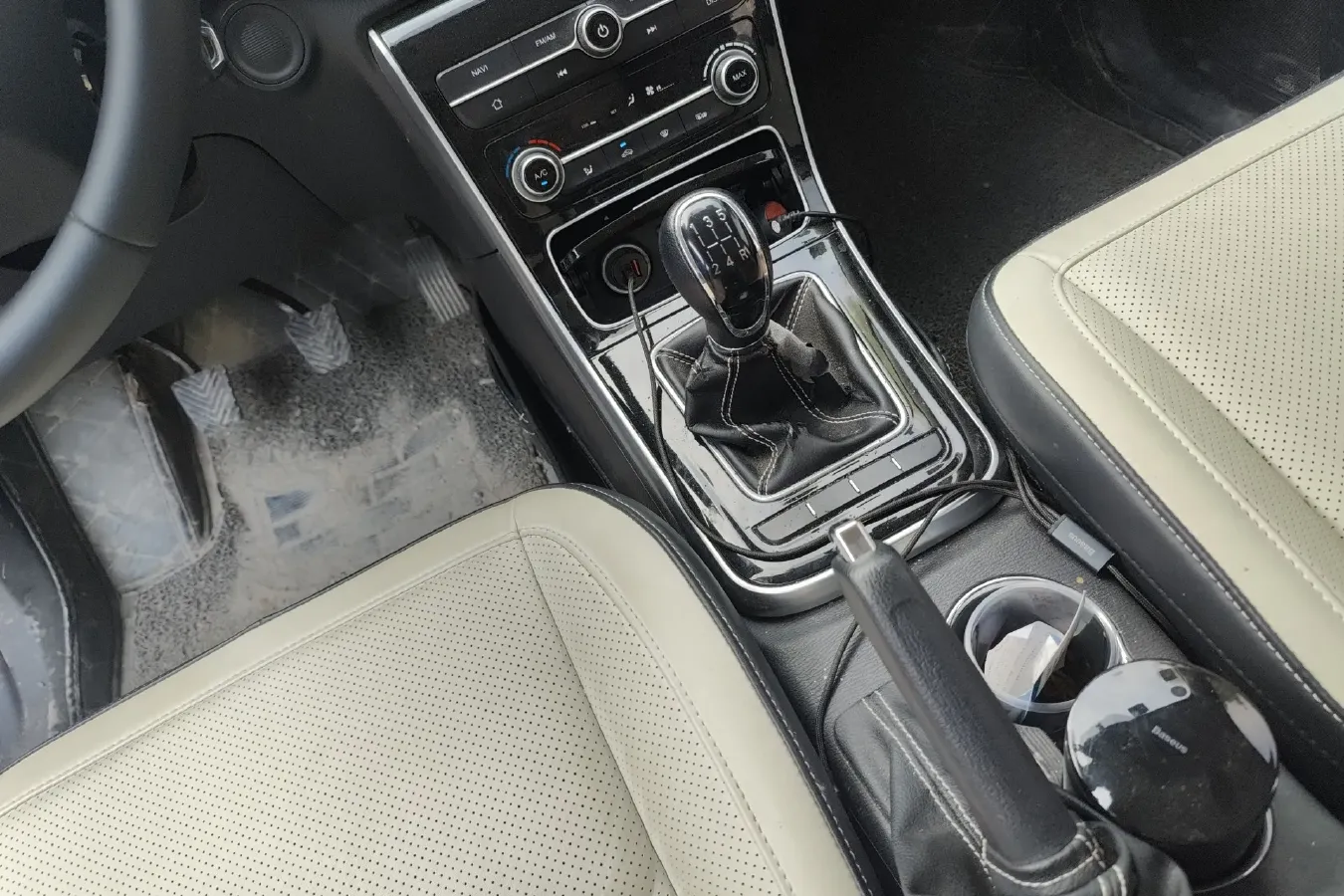 2018 ChangAn Kaicene A600 1.5L 114HP L4 5MT,autocango,china used car exporter,china ev exporter,chinese used car exporter,chinese used ev exporter