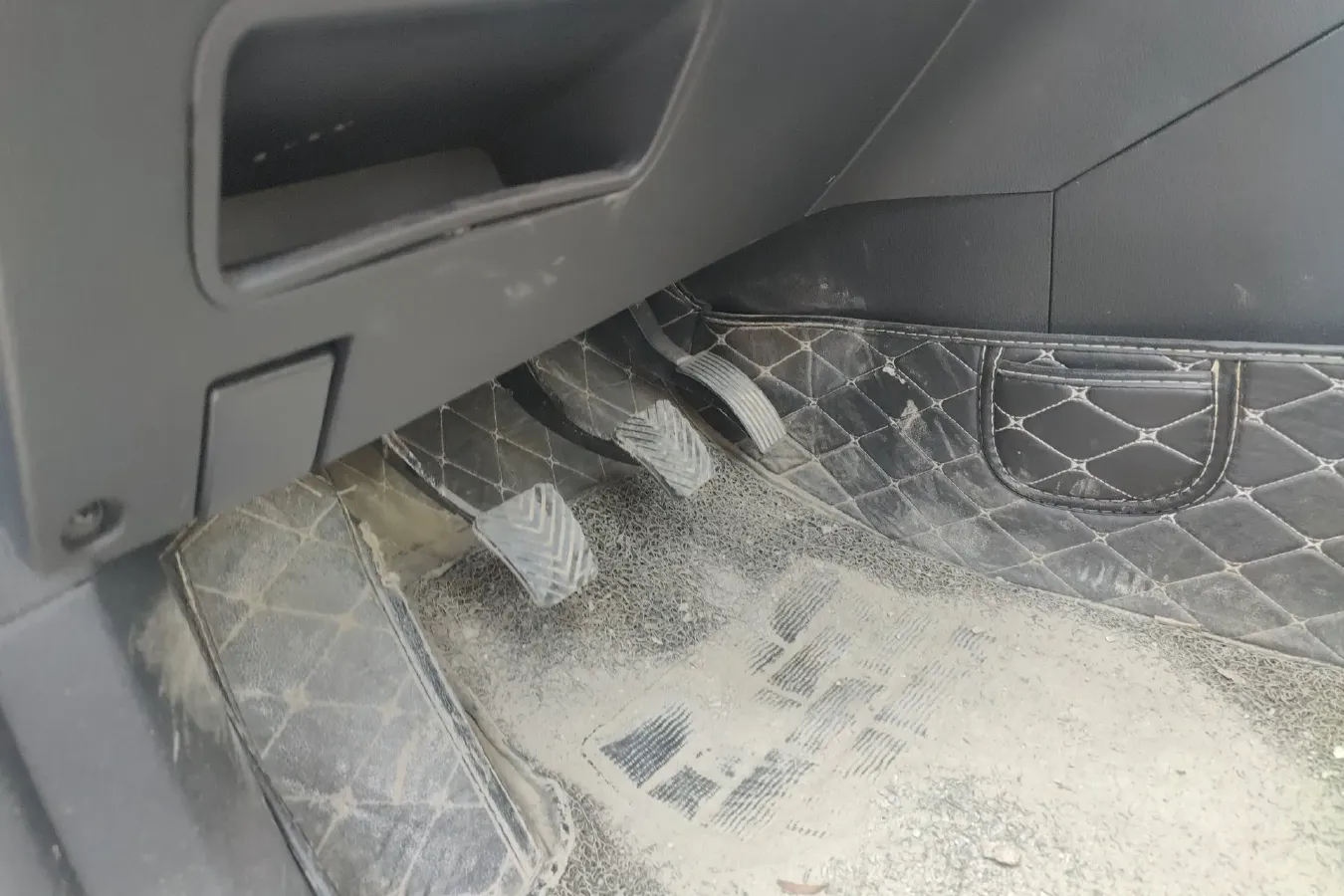 2018 ChangAn Kaicene A600 1.5L 114HP L4 5MT,autocango,china used car exporter,china ev exporter,chinese used car exporter,chinese used ev exporter