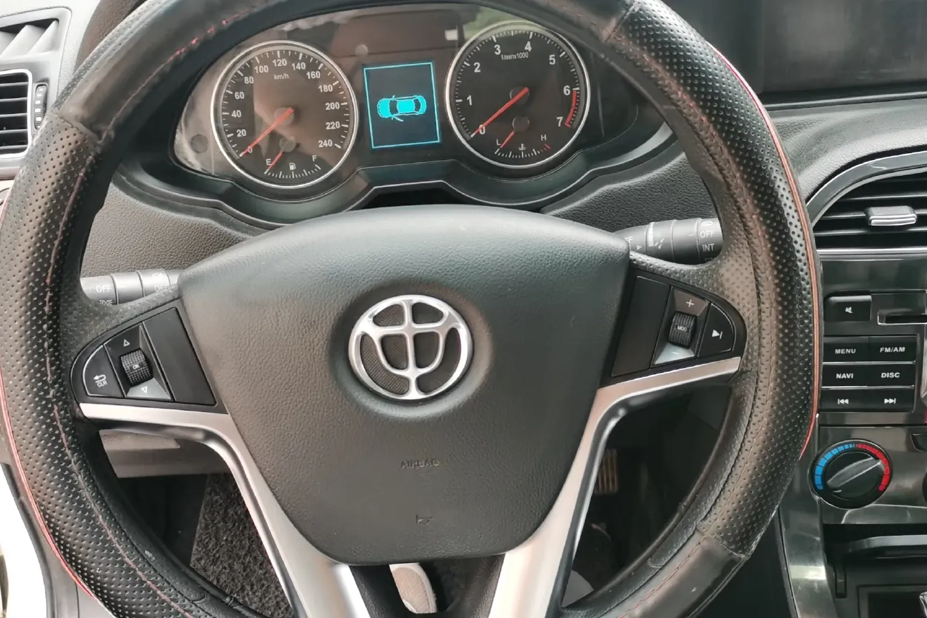 2012 Brilliance Auto V5 1.5T 136HP L4 5AT,autocango,china used car exporter,china ev exporter,chinese used car exporter,chinese used ev exporter