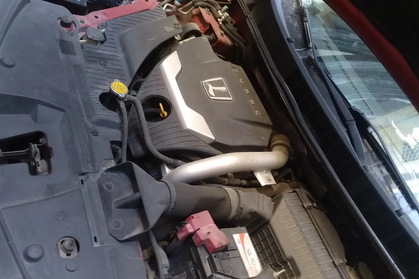 2015 Luxgen 6 SUV 1.8T 180HP L4 6AT,autocango,china used car exporter,china ev exporter,chinese used car exporter,chinese used ev exporter