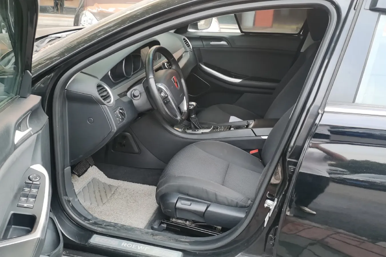 2014 Roewe e550 1.5L 109HP L4 2AT PHEV 11.8KWH,autocango,china used car exporter,china ev exporter,chinese used car exporter,chinese used ev exporter