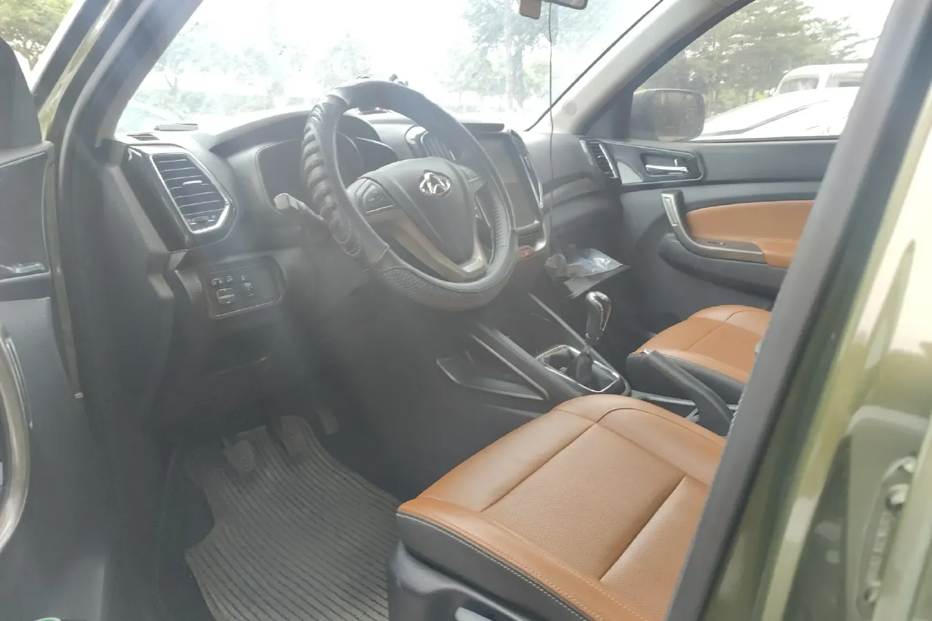 2016 ChangAn Oshan CX70 1.6L 117HP L4 5MT,autocango,china used car exporter,china ev exporter,chinese used car exporter,chinese used ev exporter