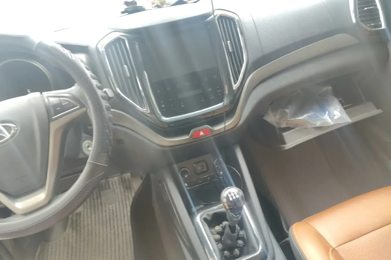 2016 ChangAn Oshan CX70 1.6L 117HP L4 5MT,autocango,china used car exporter,china ev exporter,chinese used car exporter,chinese used ev exporter