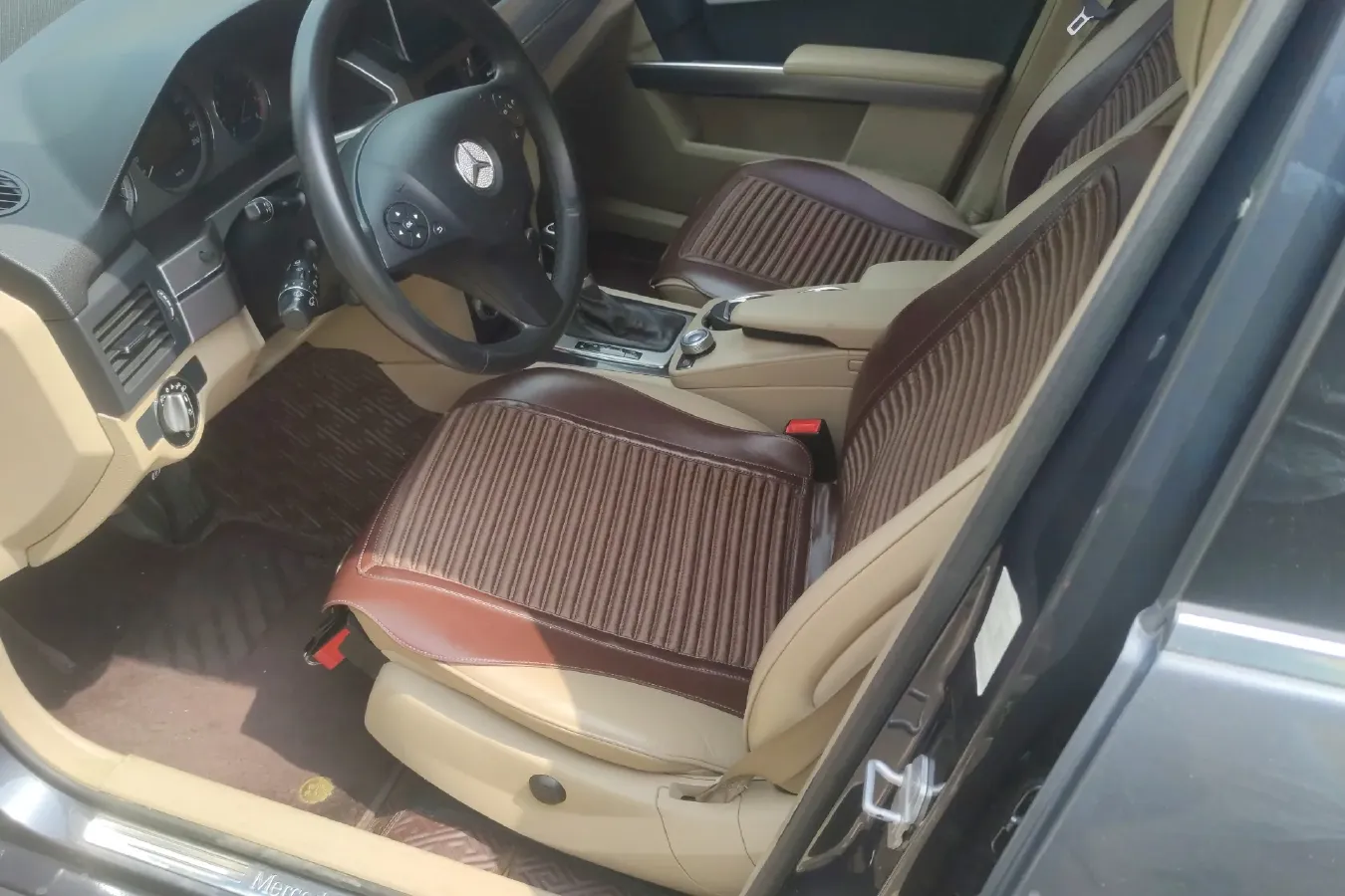 2010 Mercedes-Benz GLK Class 3.0L 231HP V6 7AT,autocango,china used car exporter,china ev exporter,chinese used car exporter,chinese used ev exporter