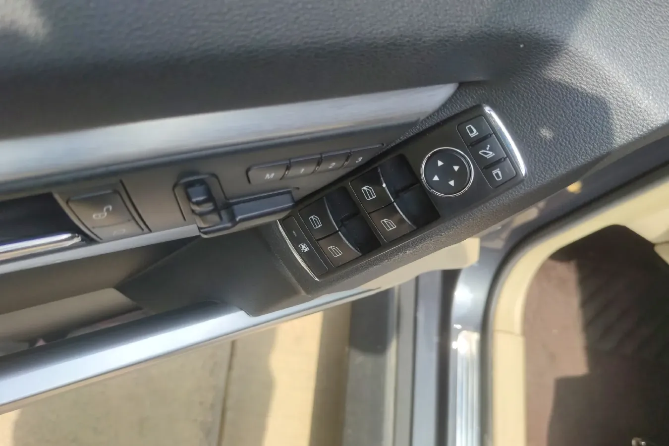 2010 Mercedes-Benz GLK Class 3.0L 231HP V6 7AT,autocango,china used car exporter,china ev exporter,chinese used car exporter,chinese used ev exporter