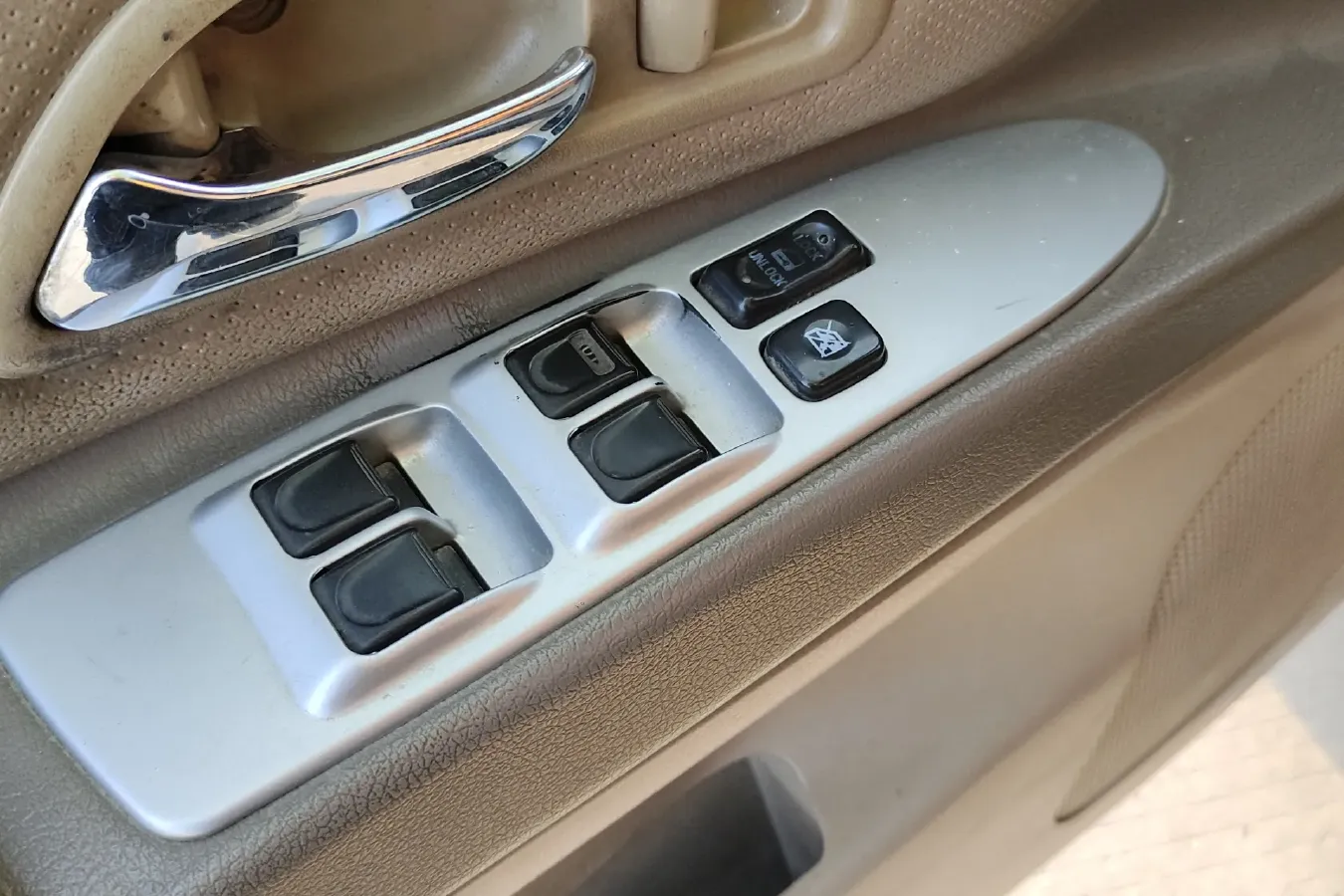 2010 Haval H3 2.5T 109HP L4 5MT,autocango,china used car exporter,china ev exporter,chinese used car exporter,chinese used ev exporter