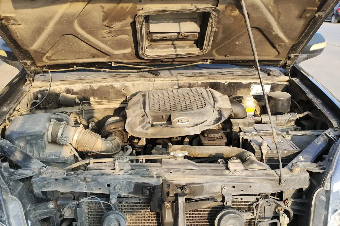 2010 Haval H3 2.5T 109HP L4 5MT,autocango,china used car exporter,china ev exporter,chinese used car exporter,chinese used ev exporter